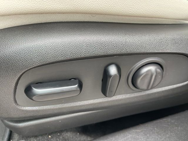 Used 2021 Buick Encore GX Select image 12