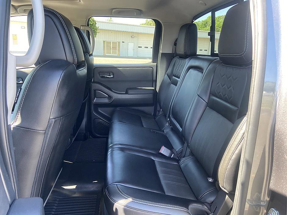 Certified 2024 Nissan Frontier SL w/ Technology Package AWD/4WD image 12