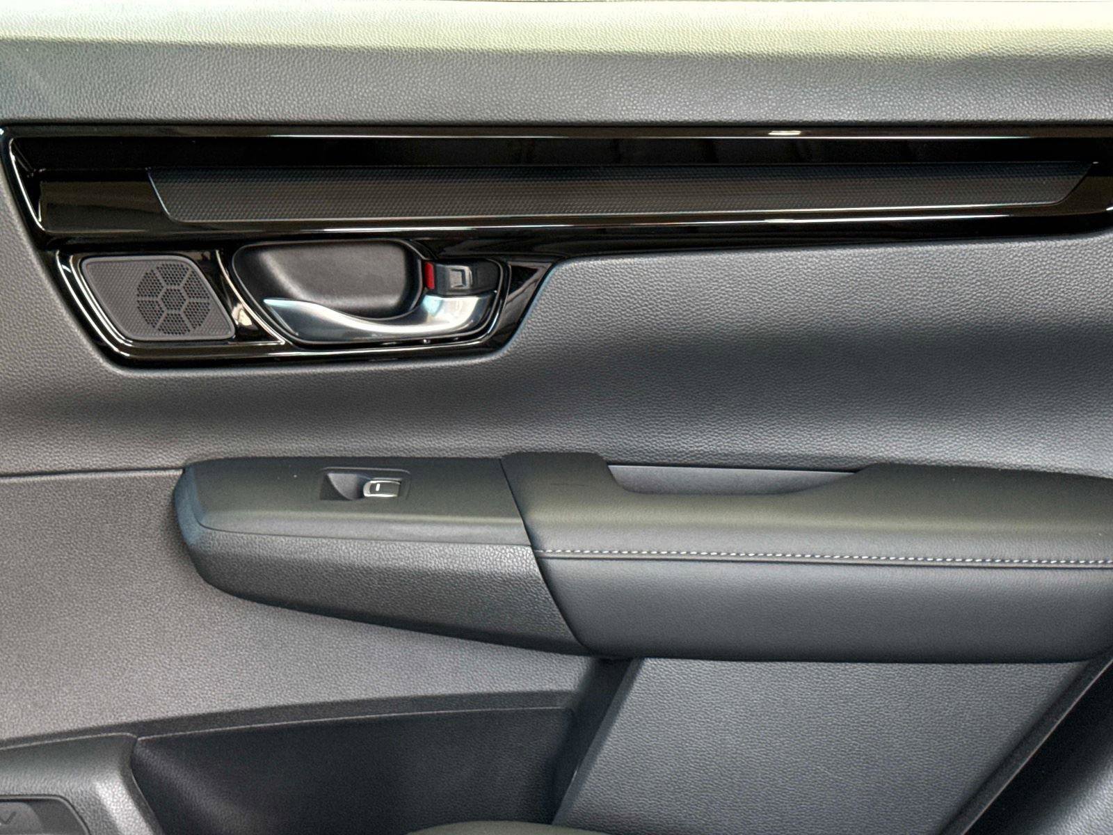 Used 2023 Honda CR-V EX-L image 16