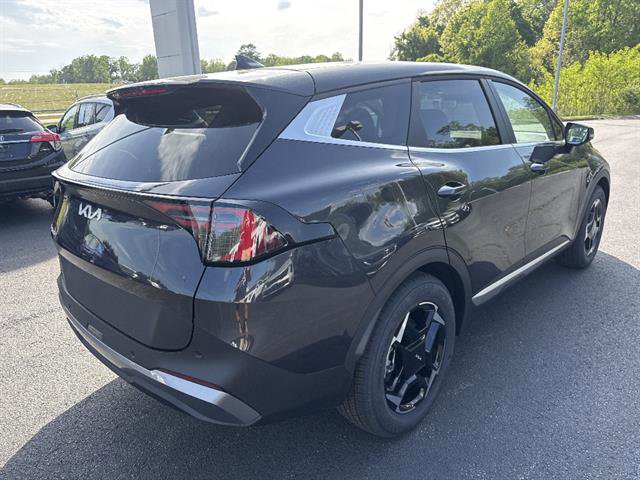 New 2026 Kia Sportage EX FWD image 6