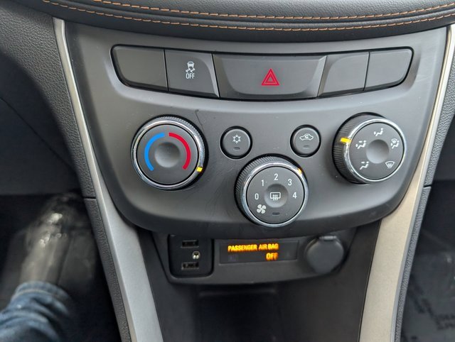 Used 2022 Chevrolet Trax LS w/ Tint and Cruise Package image 15