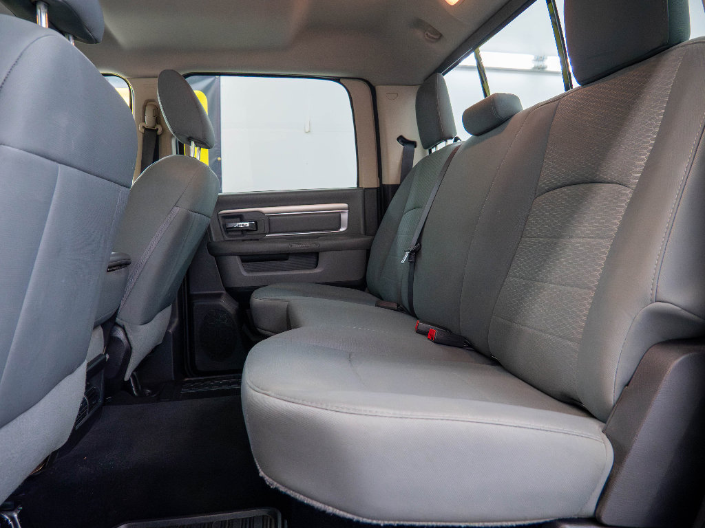Used 2016 RAM 1500 Classic SLT AWD/4WD image 10