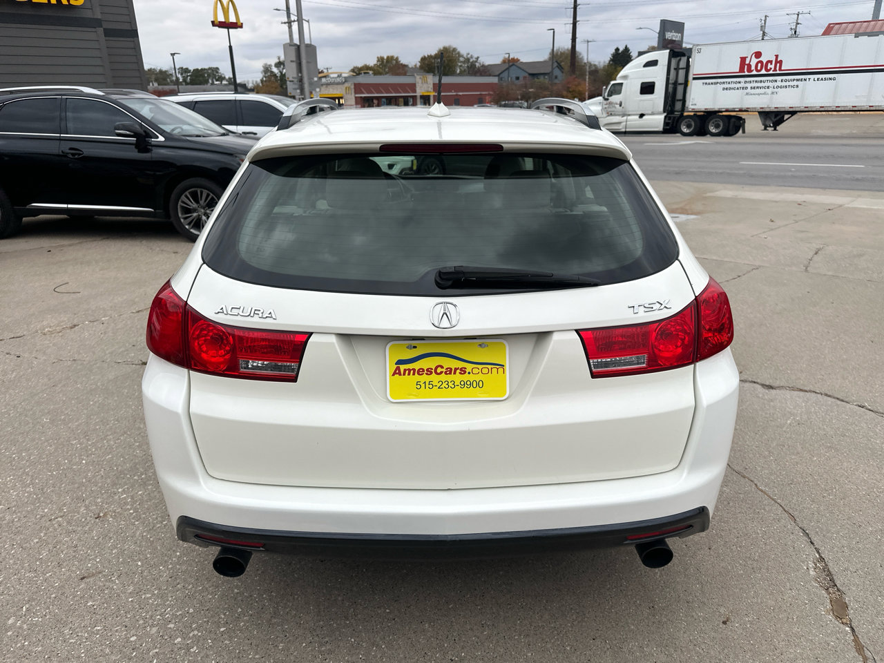 Used 2011 Acura TSX Sport Wagon image 4