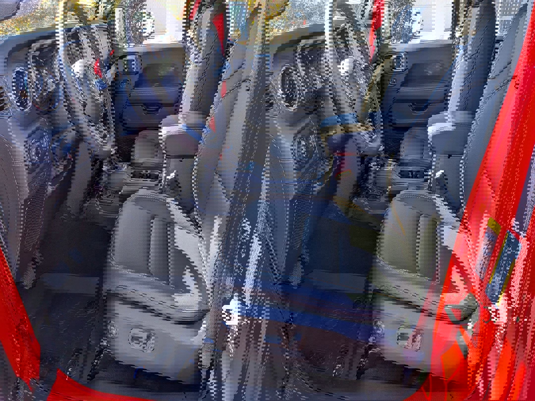 New 2025 Jeep Gladiator Sport image 11