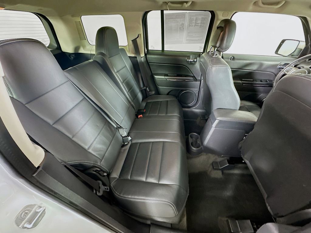 Used 2014 Jeep Patriot Limited w/ Sun/Sound Group image 31