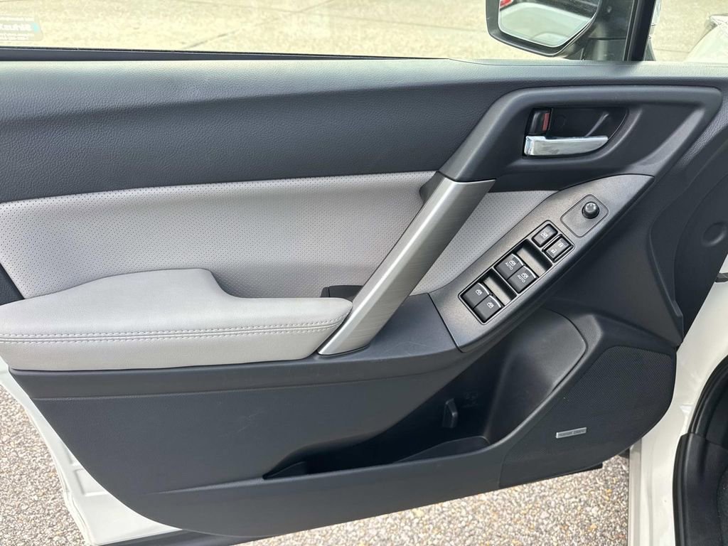 Used 2017 Subaru Forester 2.5i Limited image 19