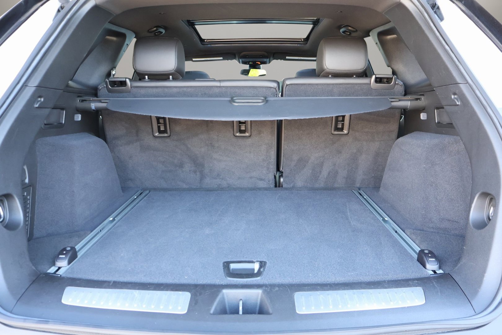 Certified 2025 Cadillac XT5 Premium Luxury image 17