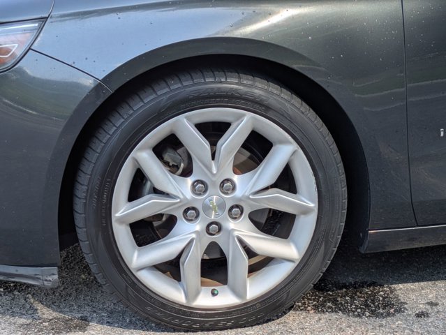 Used 2015 Chevrolet Impala LT image 14