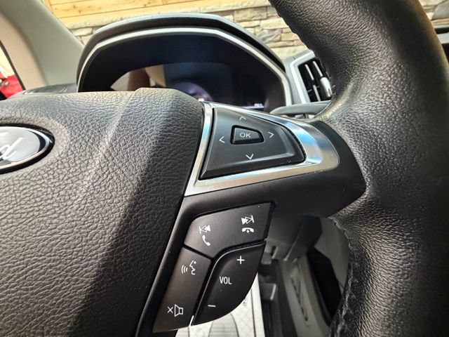 Used 2017 Ford Edge SEL w/ Equipment Group 201A AWD/4WD image 27
