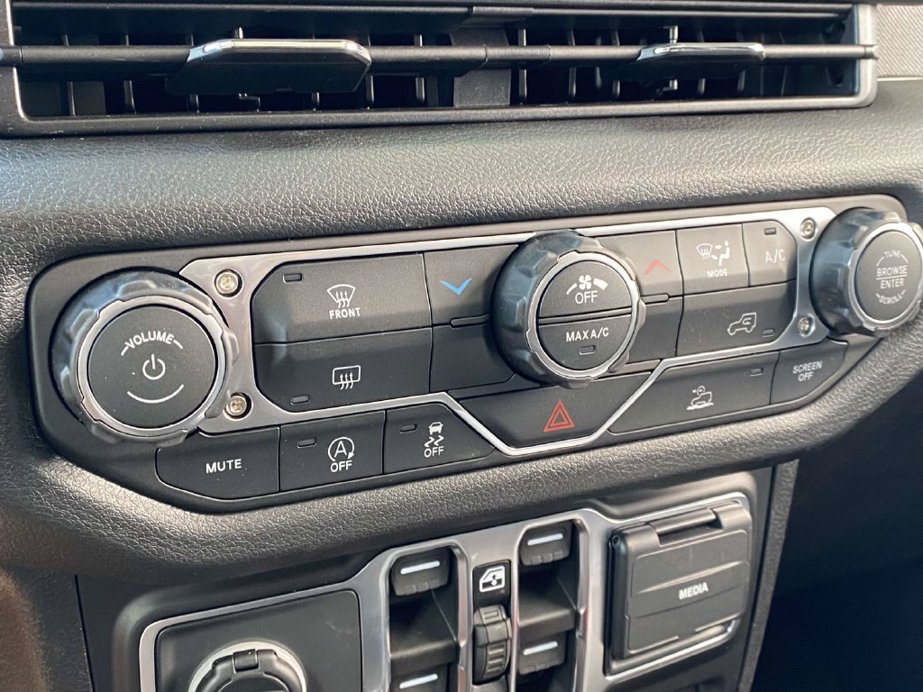 New 2026 Jeep Gladiator Sport AWD/4WD image 17