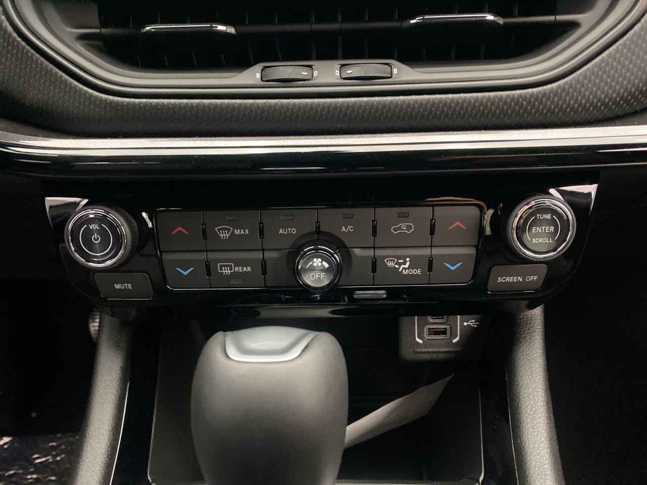 New 2026 Jeep Compass Limited AWD/4WD image 20