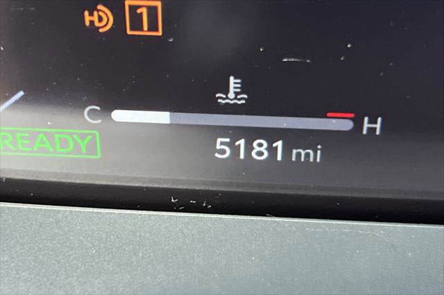 Certified 2025 Toyota Crown Signia w/ Advanced Technology Package image 30