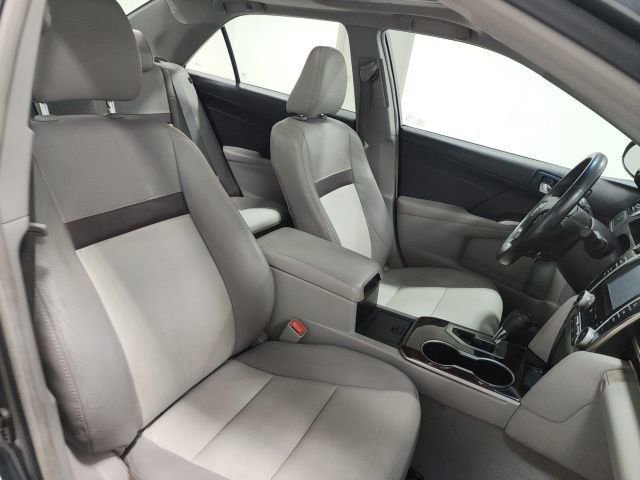 Used 2013 Toyota Camry XLE image 18