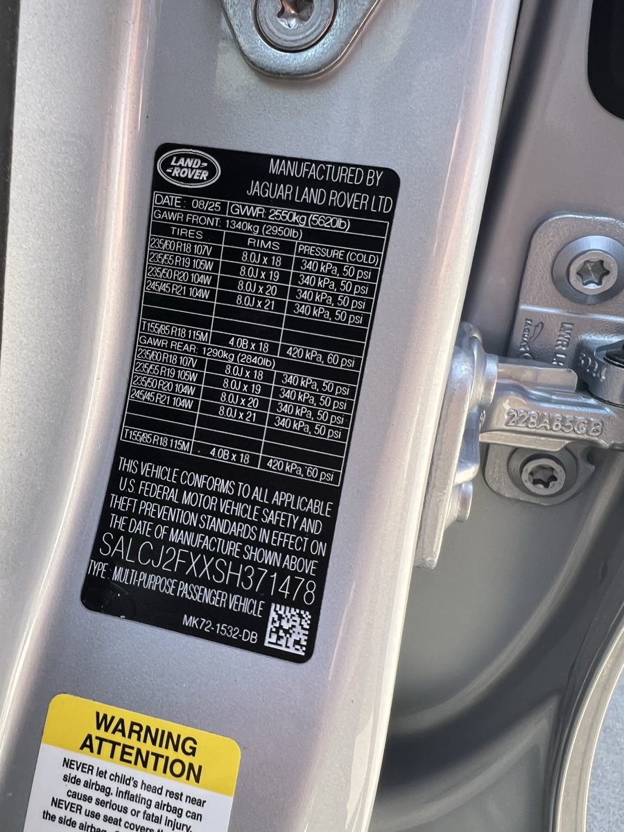 Used 2025 Land Rover Discovery Sport S AWD/4WD image 36