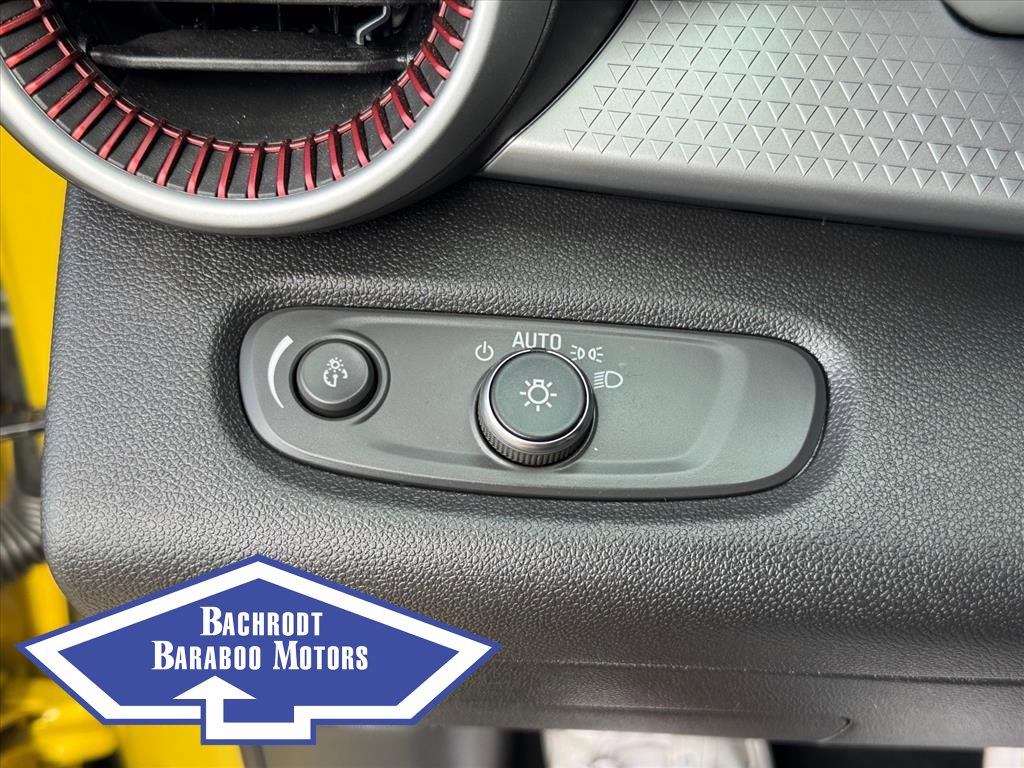 Used 2024 Chevrolet Trax RS w/ Driver Confidence Package image 25