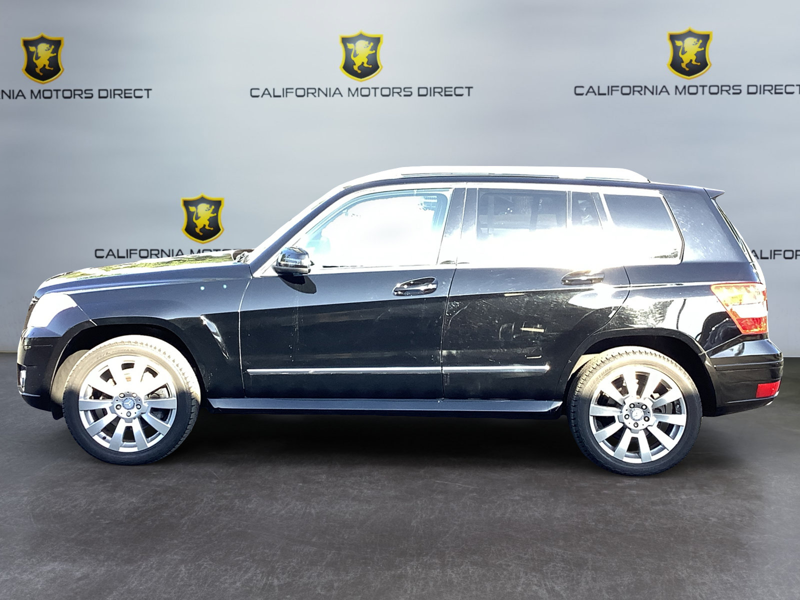 Used 2010 Mercedes-Benz GLK 350 2WD image 2
