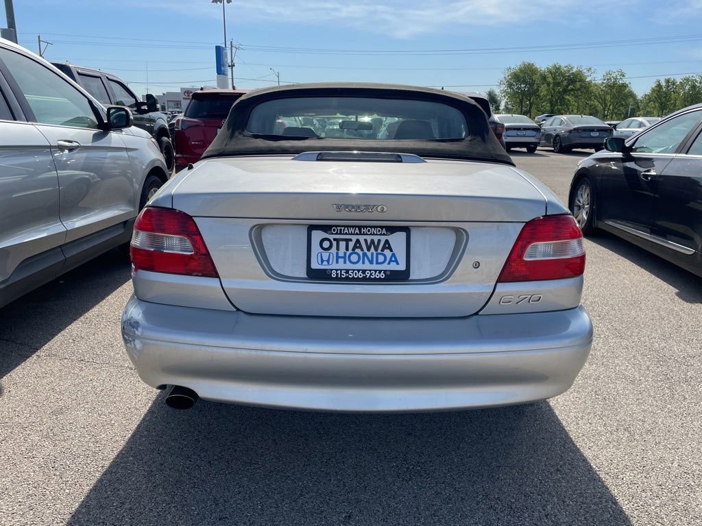 Used 2004 Volvo C70 LT FWD image 3
