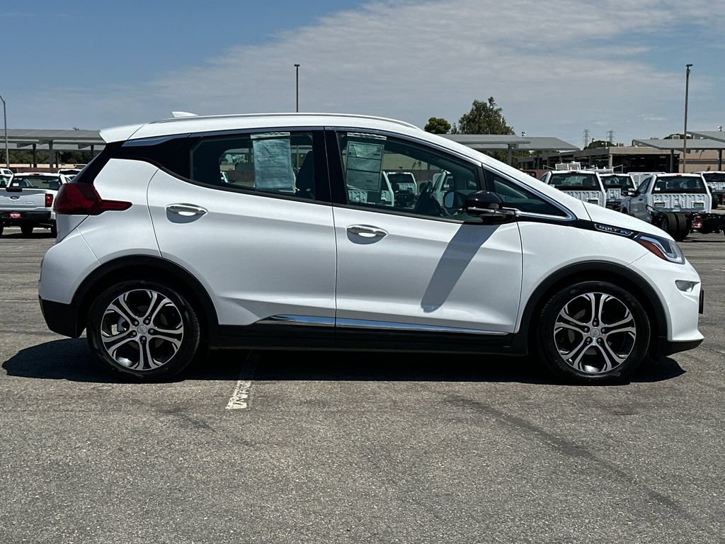 Used 2017 Chevrolet Bolt Premier w/ Driver Confidence II Package FWD video 2