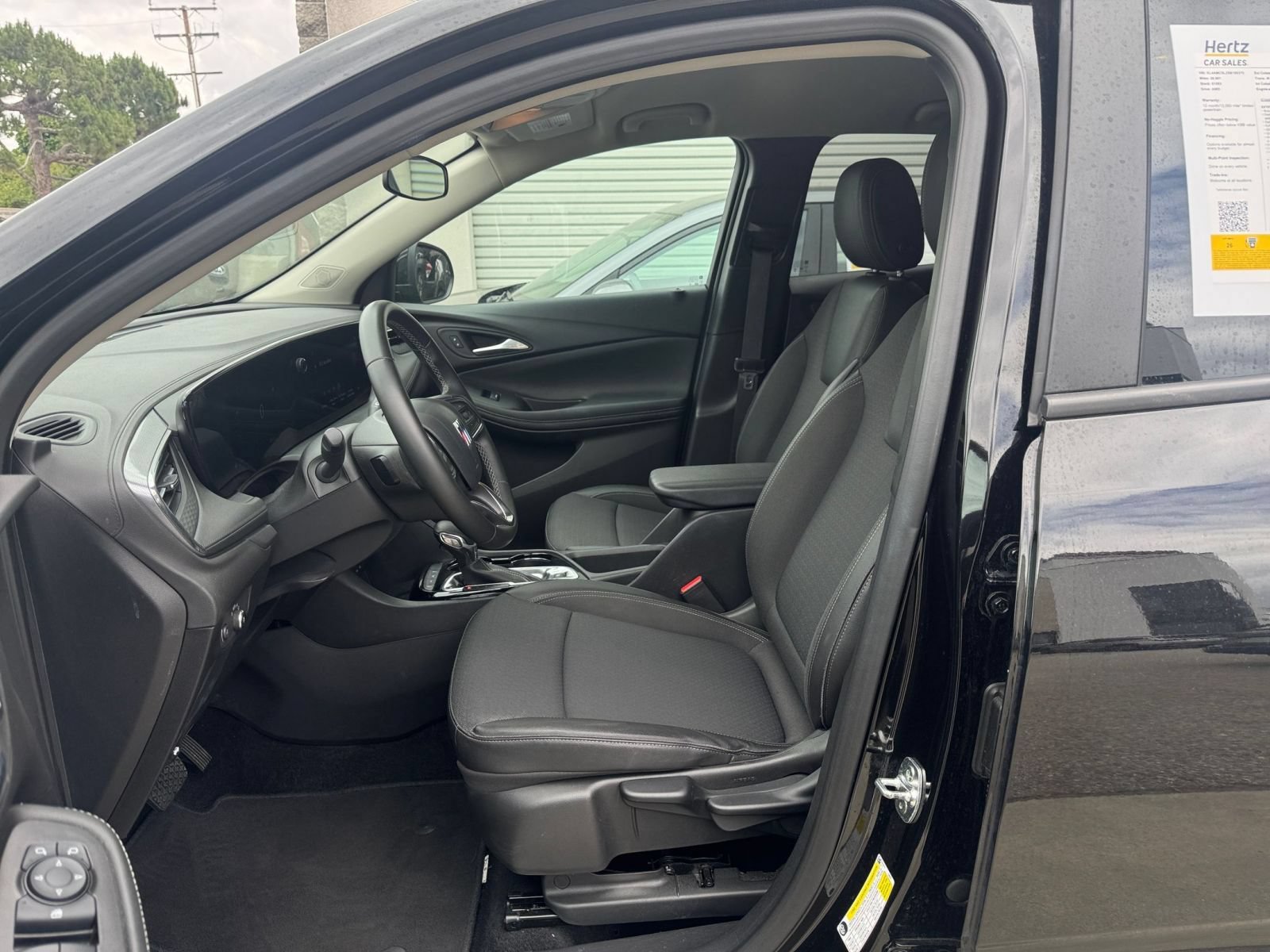 Used 2025 Buick Encore GX Preferred AWD/4WD image 26