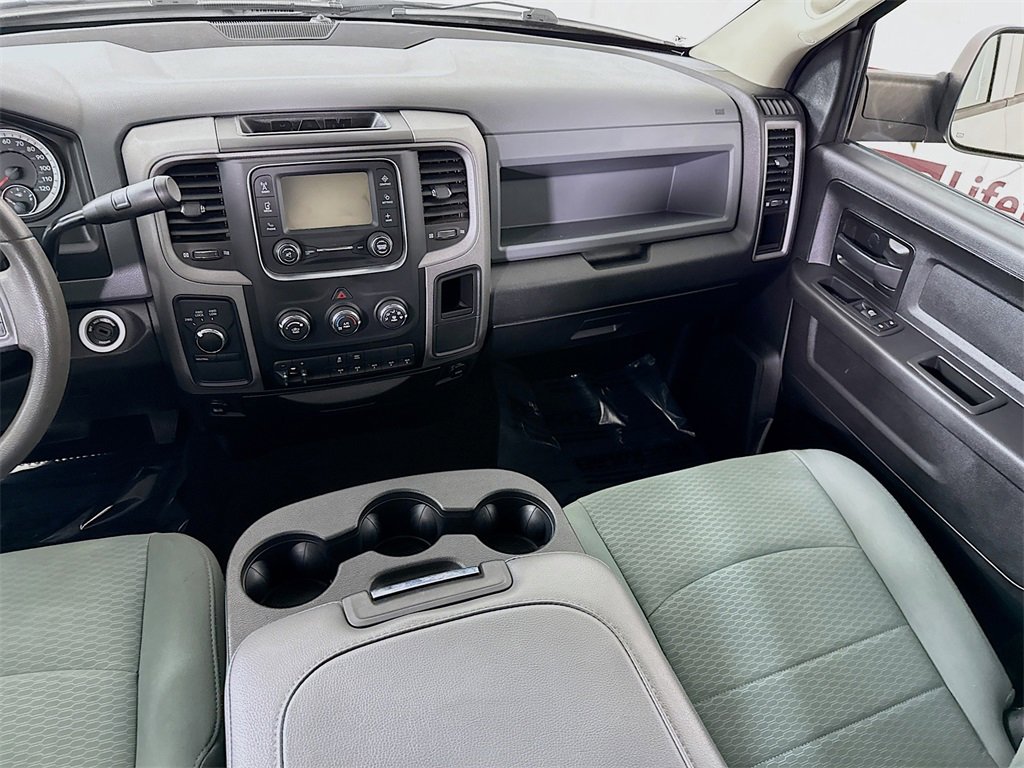 Used 2018 RAM 3500 Tradesman w/ Chrome Appearance Group image 25