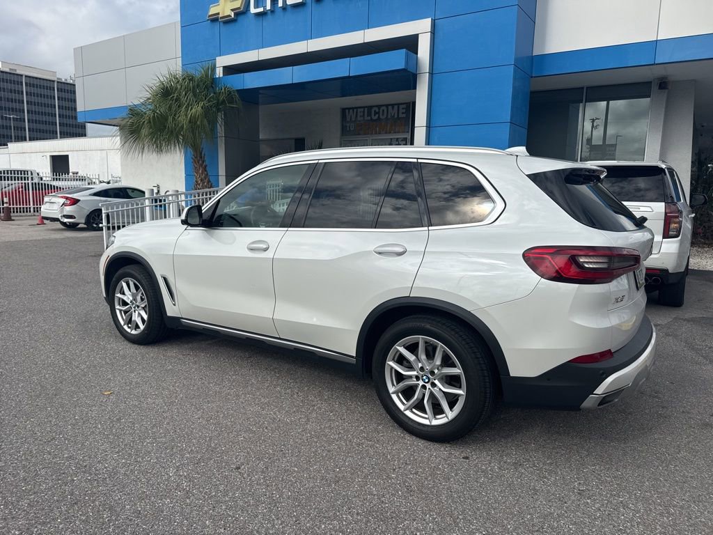Used 2019 BMW X5 xDrive40i w/ Luxury Seating Package image 5