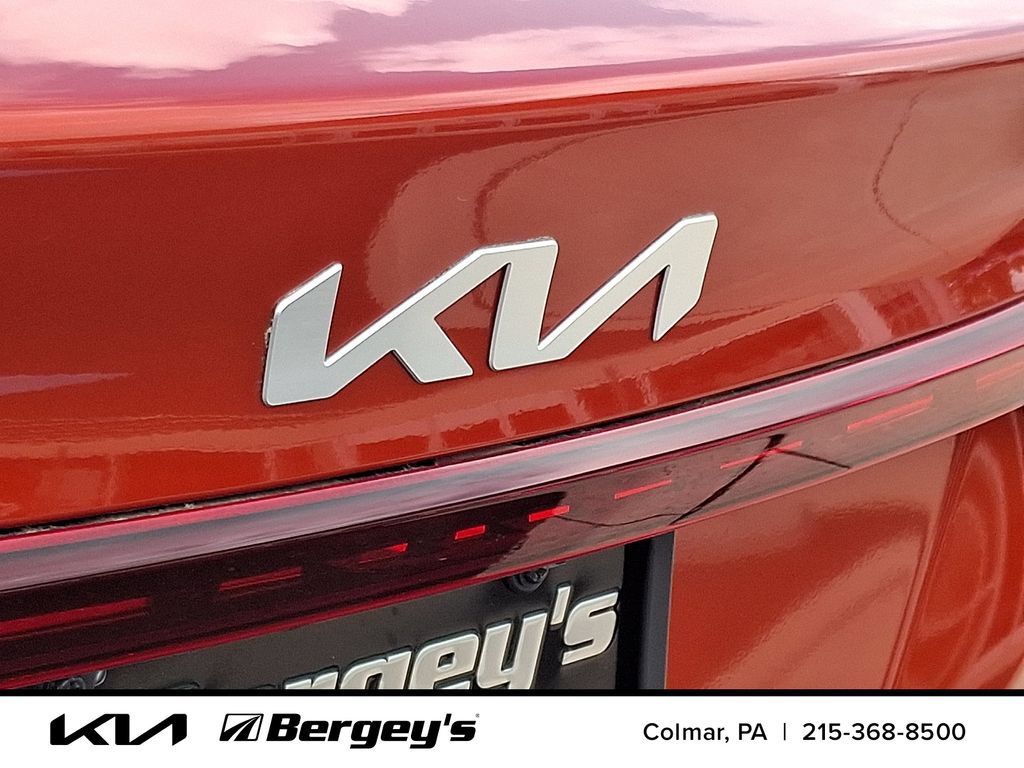 Certified 2023 Kia Forte LXS FWD image 32