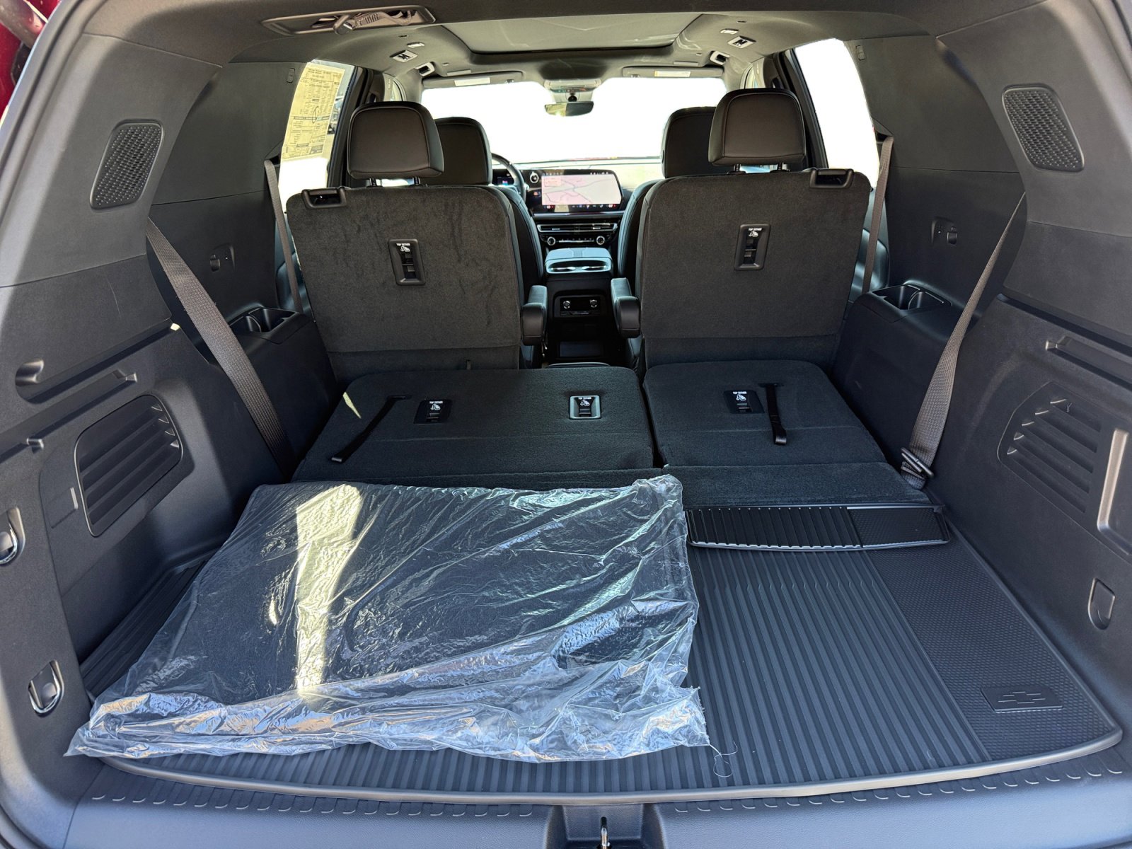 New 2026 Chevrolet Traverse Z71 w/ Enhanced Driving Package AWD/4WD image 17