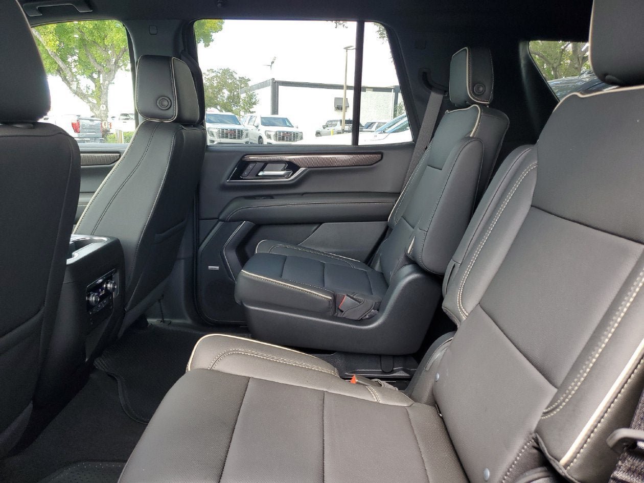 New 2026 GMC Yukon Elevation RWD image 11