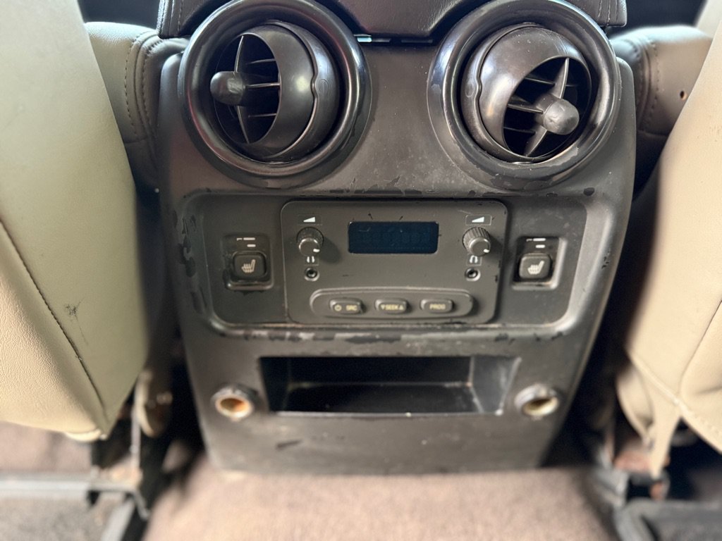 Used 2003 HUMMER H2 w/ Preferred Equipment Group AWD/4WD image 16