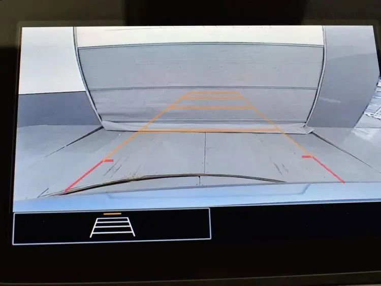 Used 2025 Chevrolet Malibu LT FWD image 31