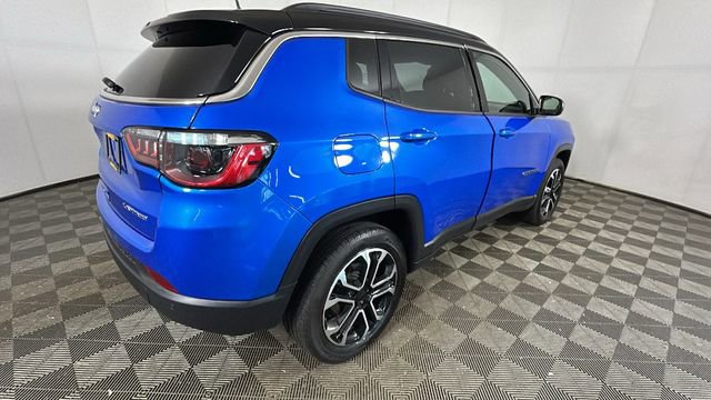 Used 2024 Jeep Compass Limited AWD/4WD video 3