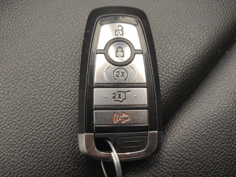 Used 2020 Ford Explorer XLT w/ Equipment Group 202A image 32