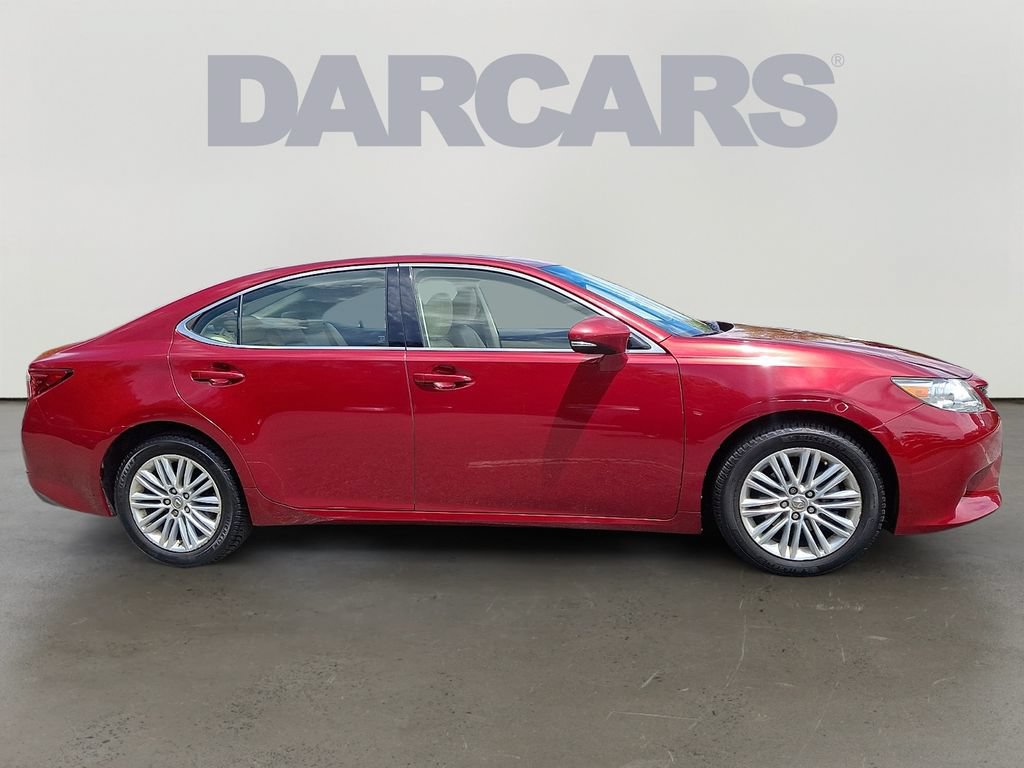 Used 2015 Lexus ES 350 w/ Luxury Package FWD image 7
