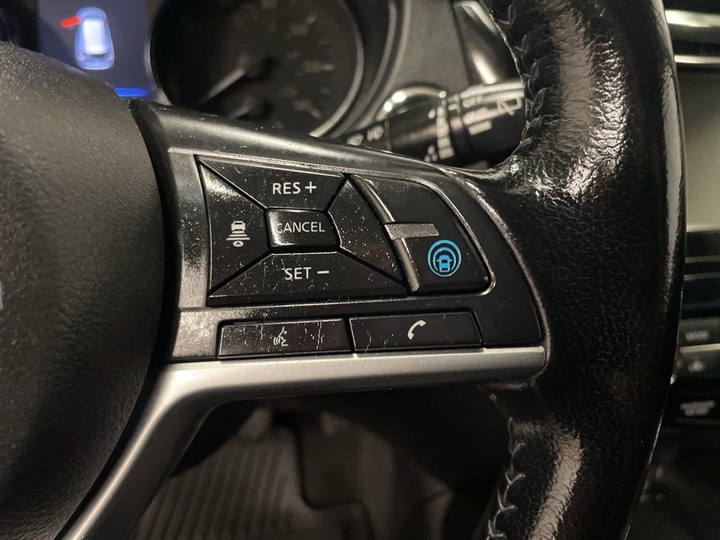 Used 2020 Nissan Rogue SV w/ Premium Package image 22