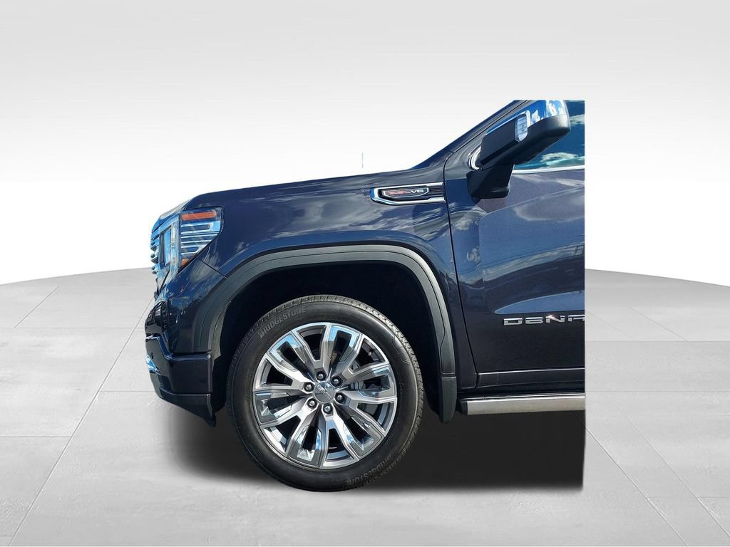 Used 2025 GMC Sierra 1500 Denali w/ Denali Reserve Package AWD/4WD image 16