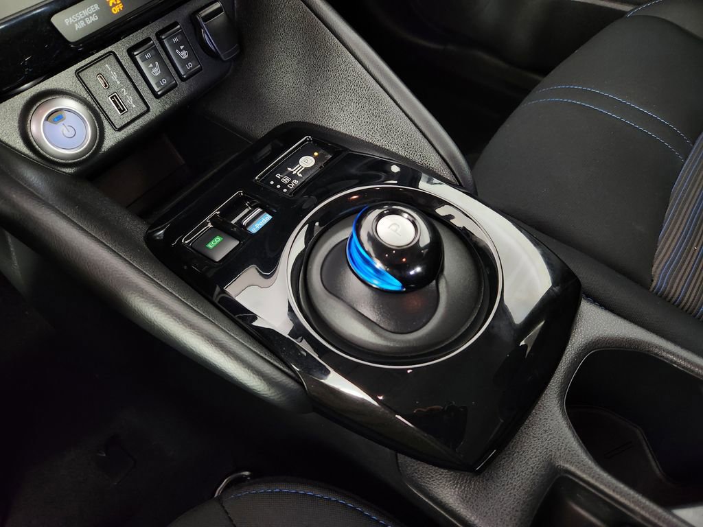 Used 2024 Nissan Leaf SV Plus image 21