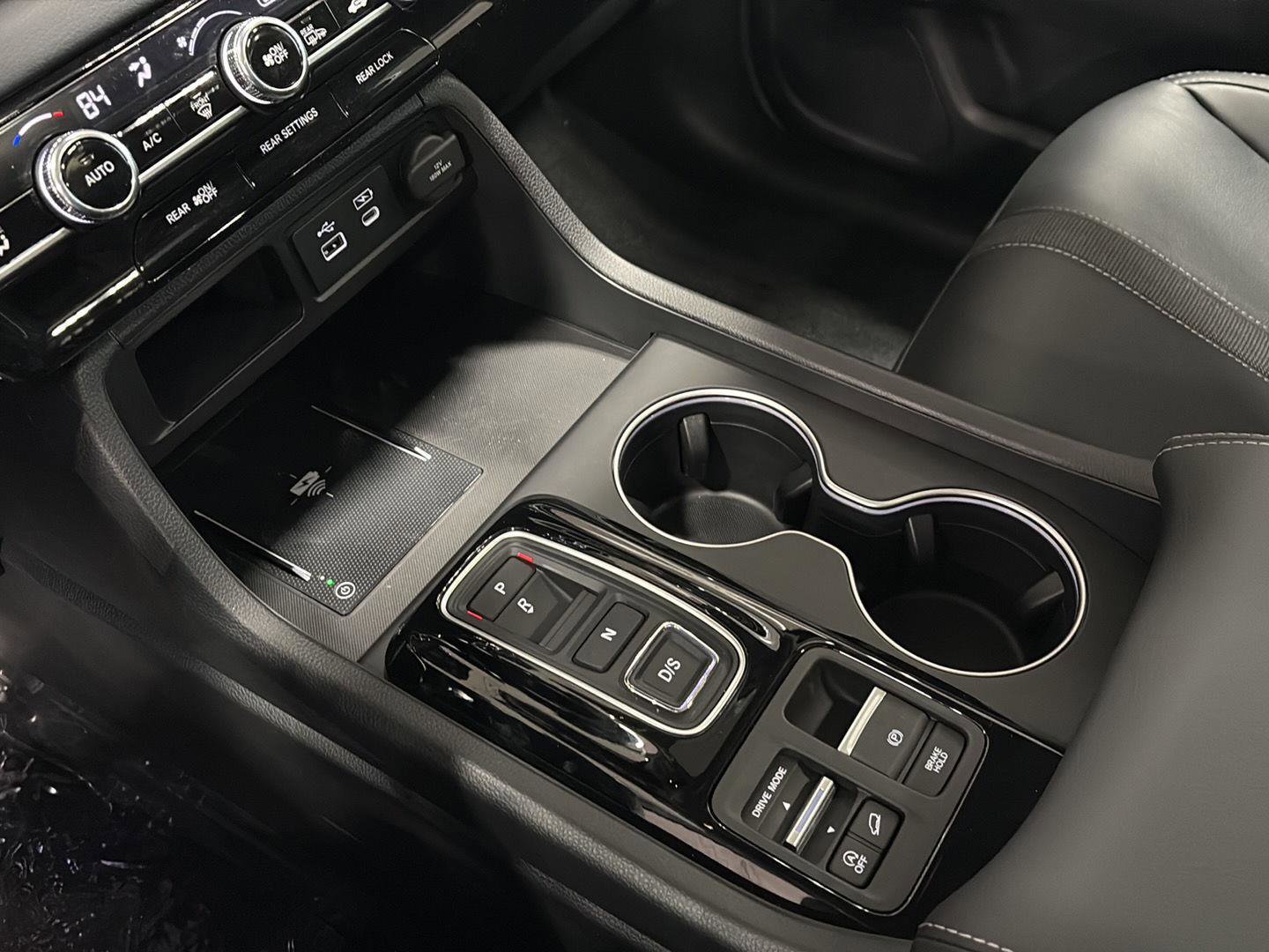 New 2025 Honda Pilot Touring image 13