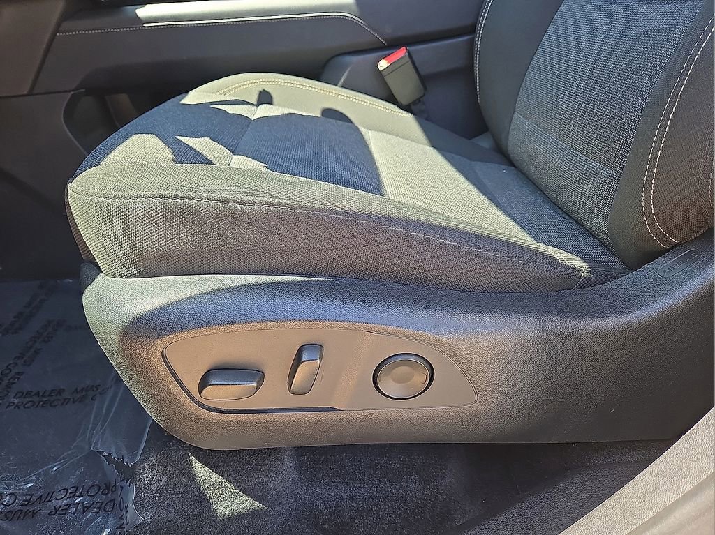 Used 2025 GMC Acadia Elevation image 25