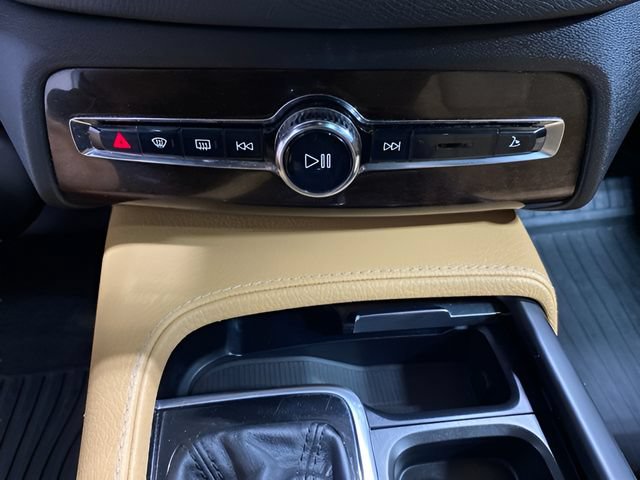 Used 2019 Volvo XC90 T6 Momentum w/ Advanced Package AWD/4WD image 19