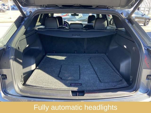 Used 2024 Volkswagen Atlas Cross Sport SEL R-Line image 15