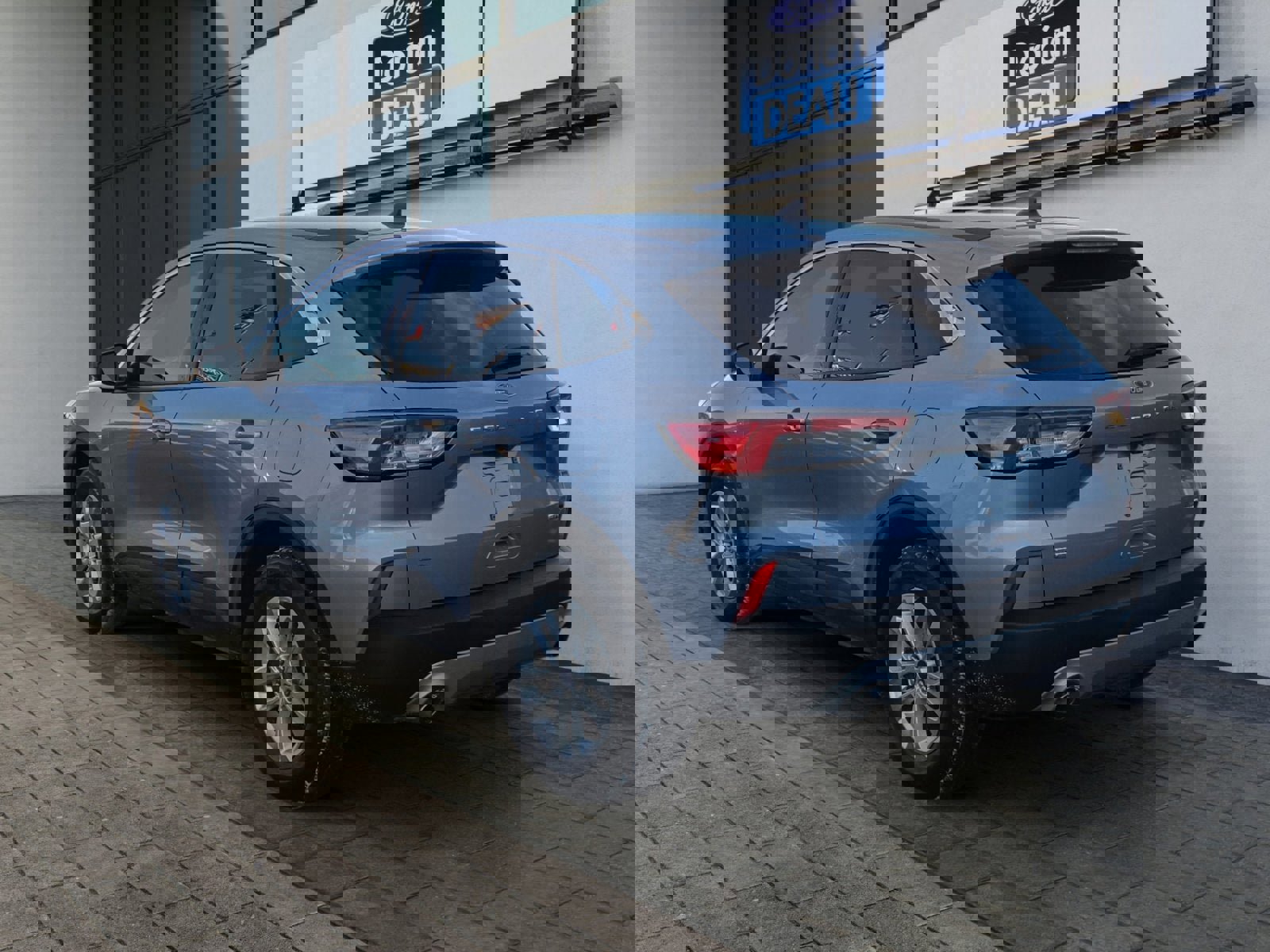 Certified 2022 Ford Escape SE w/ Cold Weather Package image 5