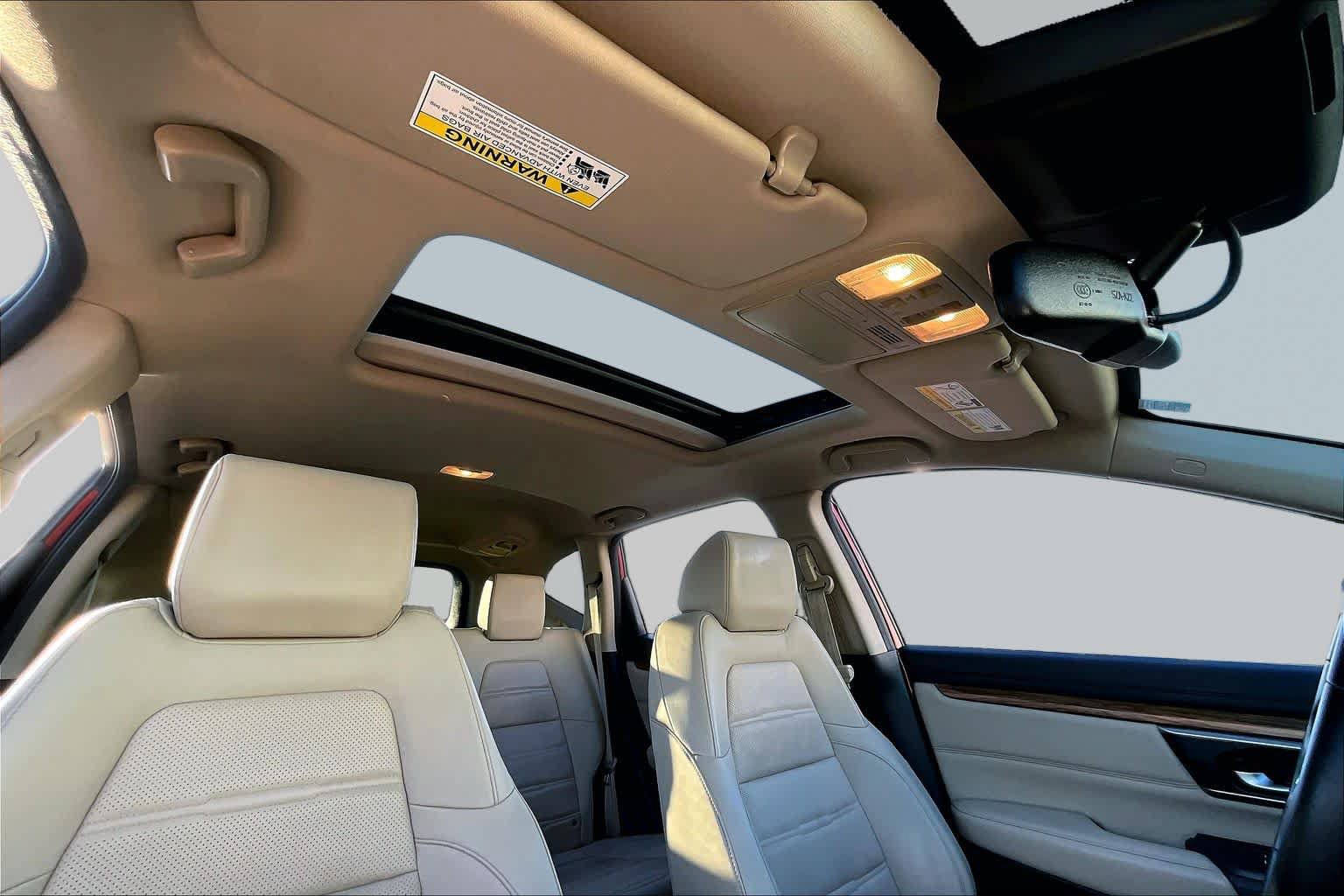 Used 2017 Honda CR-V Touring image 14