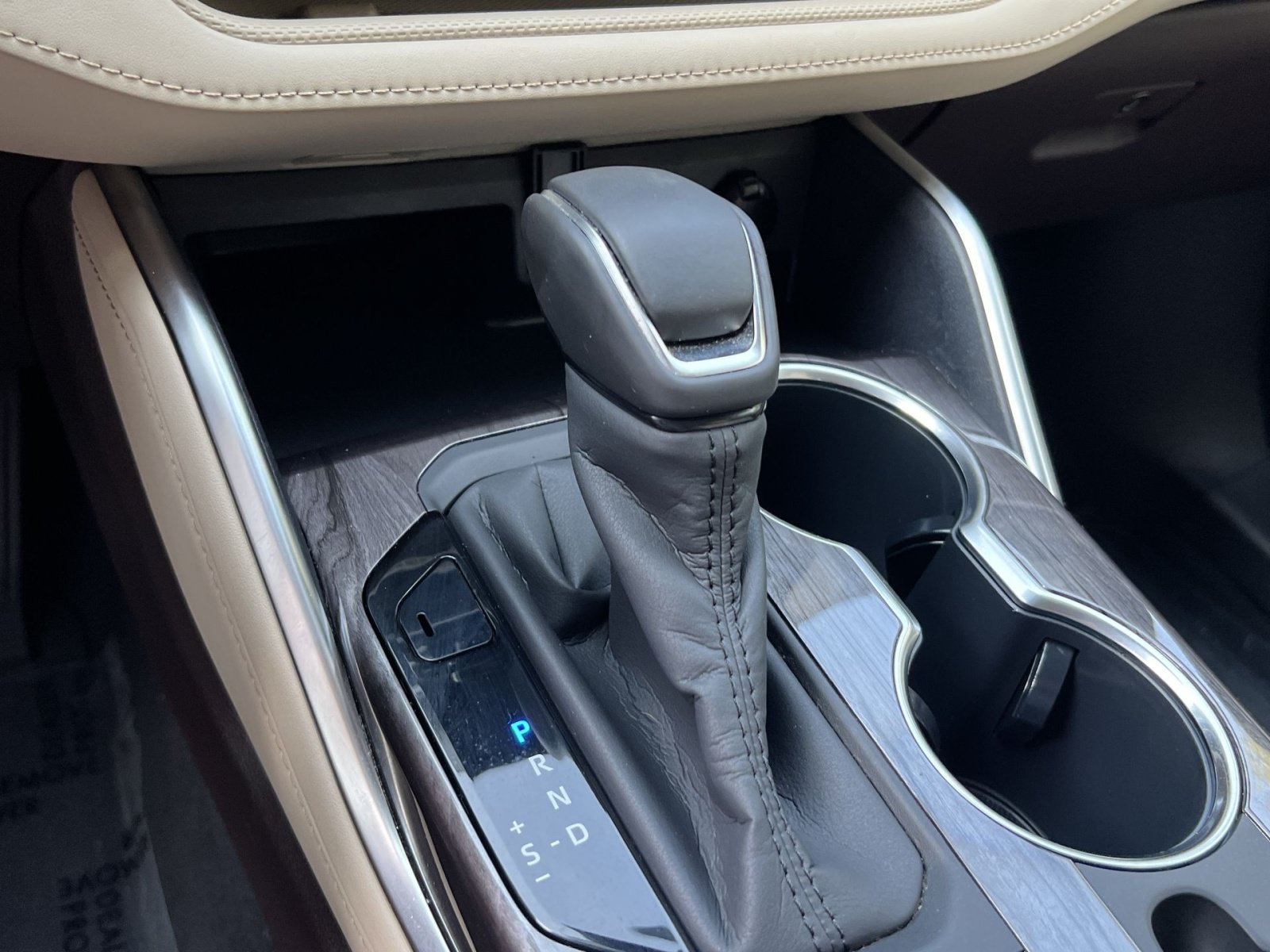 Used 2020 Toyota Highlander Platinum AWD/4WD image 19