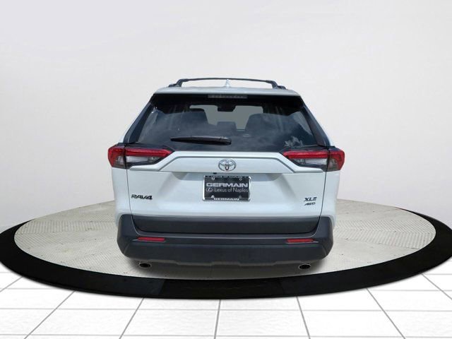 Used 2025 Toyota RAV4 XLE Premium w/ Weather Package AWD/4WD image 4