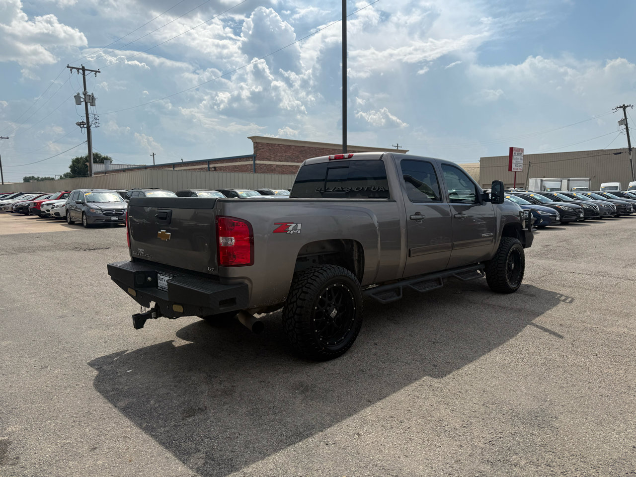 Used 2014 Chevrolet Silverado 2500 LTZ w/ LTZ Plus Package image 6
