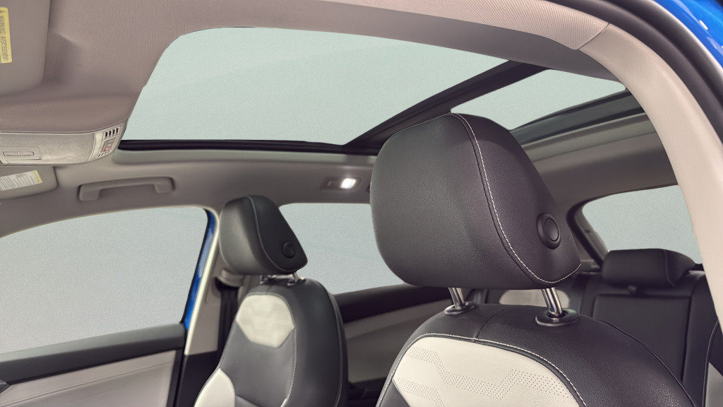 Certified 2025 Volkswagen Taos SEL AWD/4WD image 20