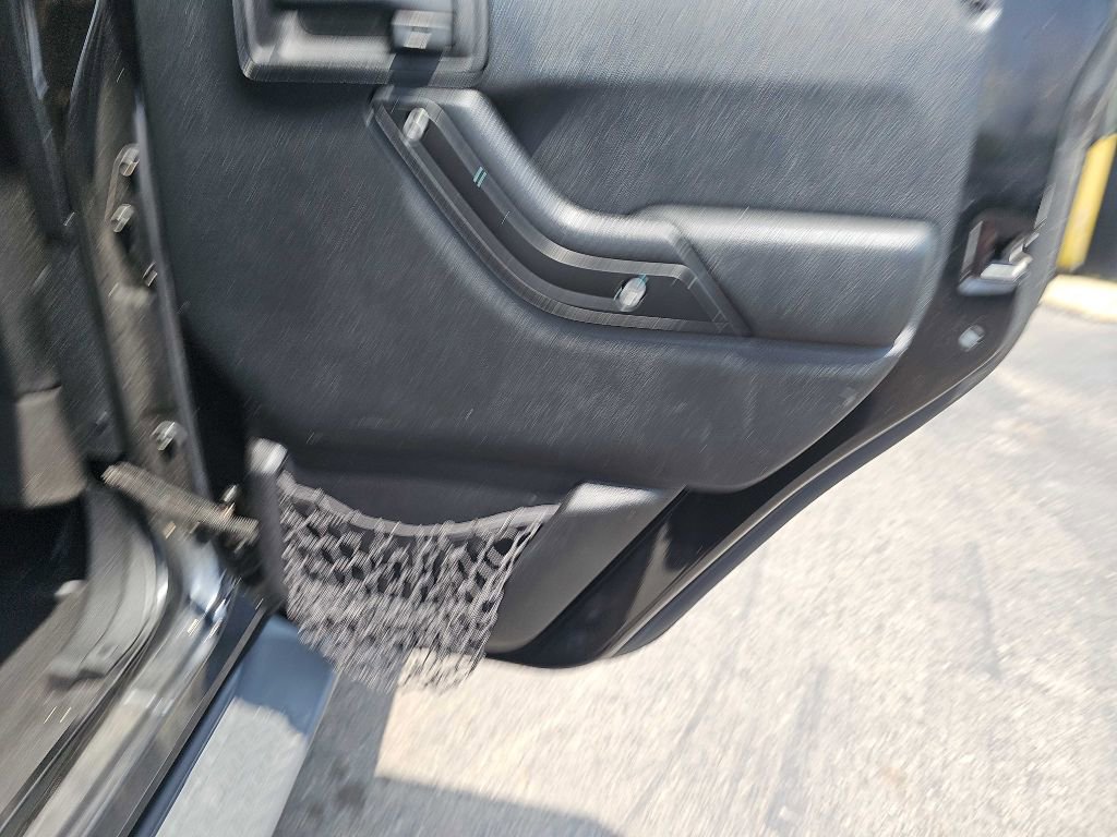 Used 2014 Jeep Wrangler Unlimited Rubicon w/ Connectivity Group image 50