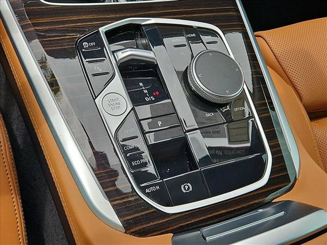 Certified 2025 BMW X5 sDrive40i w/ Parking Assistance Package RWD image 12