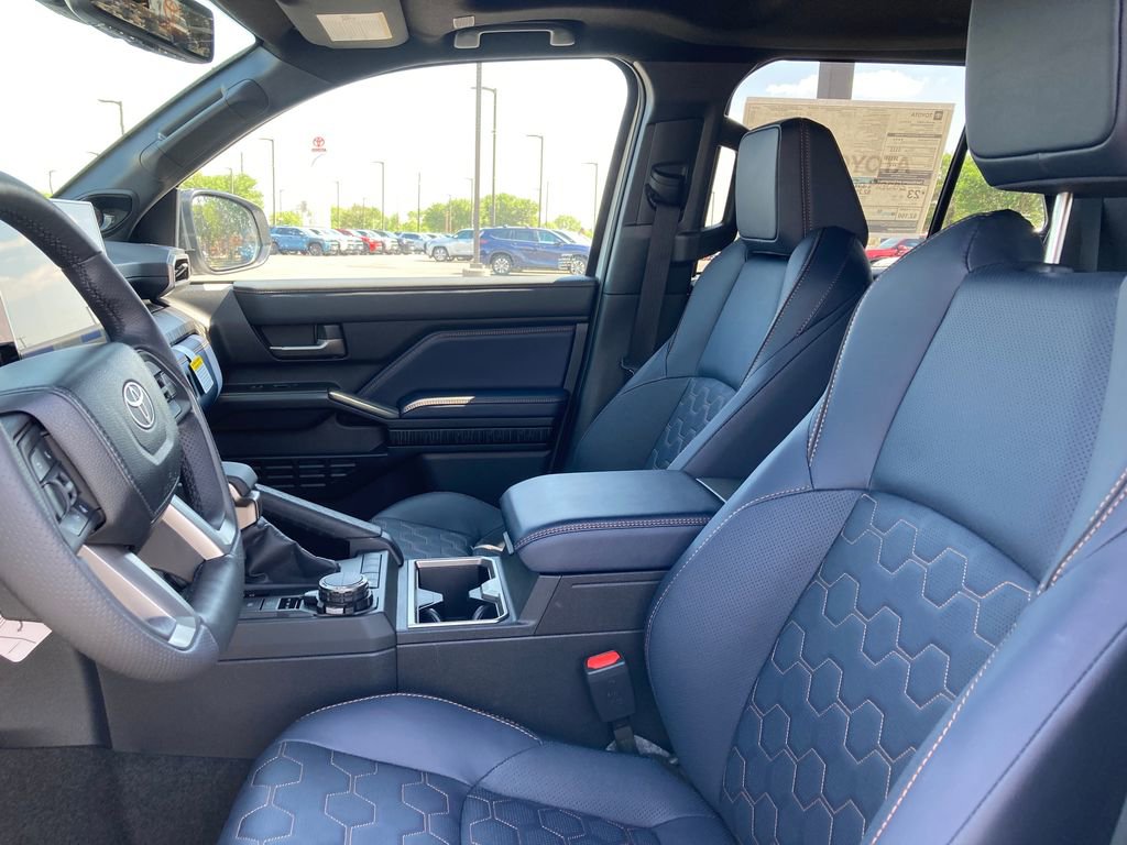 New 2026 Toyota 4Runner 4WD image 2