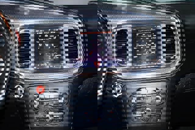 Used 2020 Dodge Charger SRT Hellcat w/ Harman/Kardon Audio Group image 19